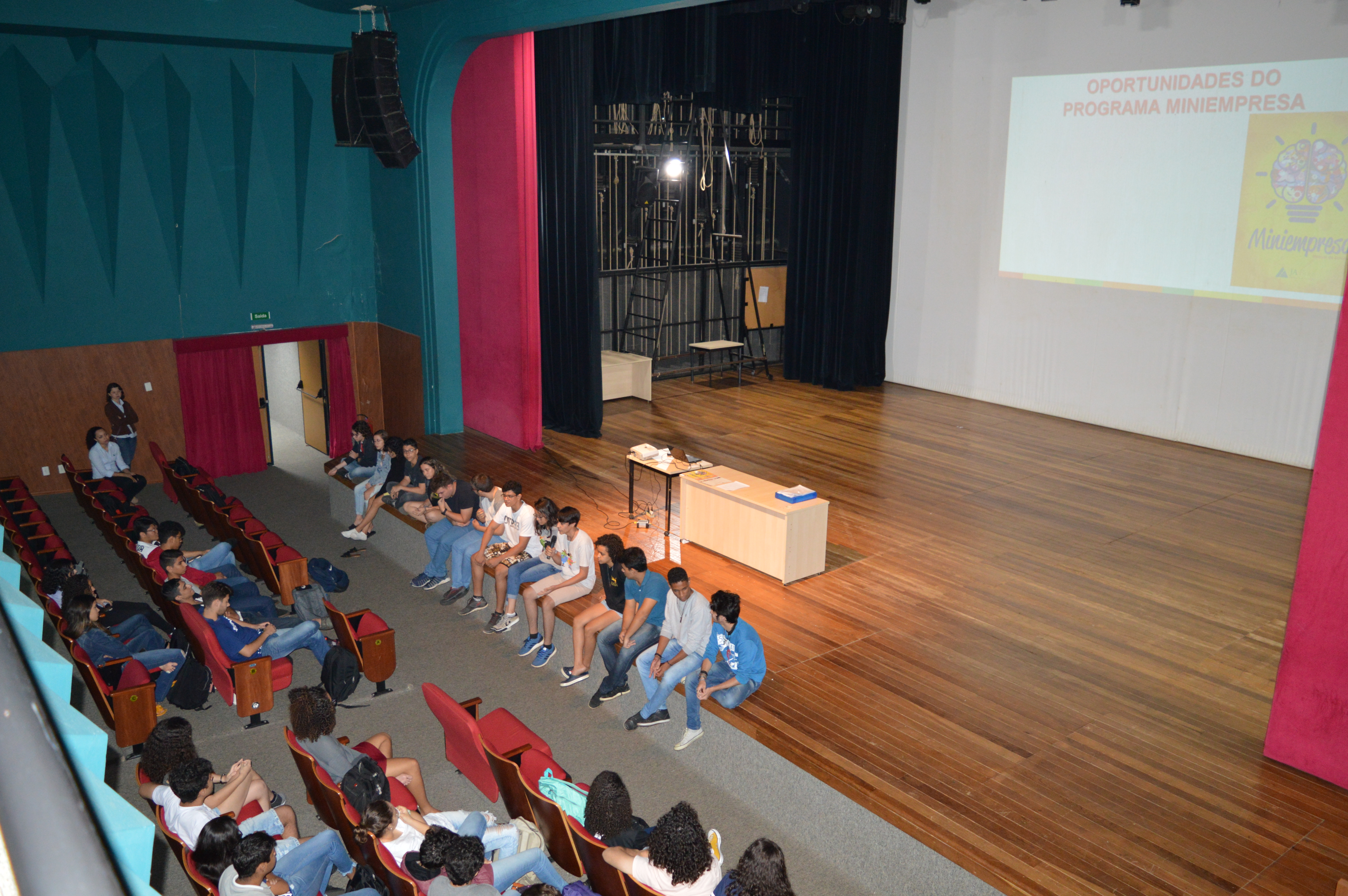 Palestra de apresentação do Programa Minempresa 2019 ocorreu na manhã de hoje, 21, no Teatro do IFG - Câmpus Goiânia.